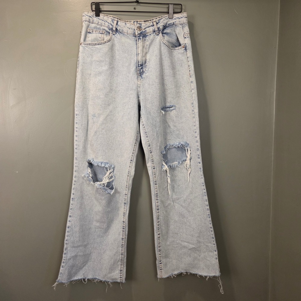 DeFacto‎ Women's Wide Leg Distressed Jeans, Size 10, Light Wash Denim